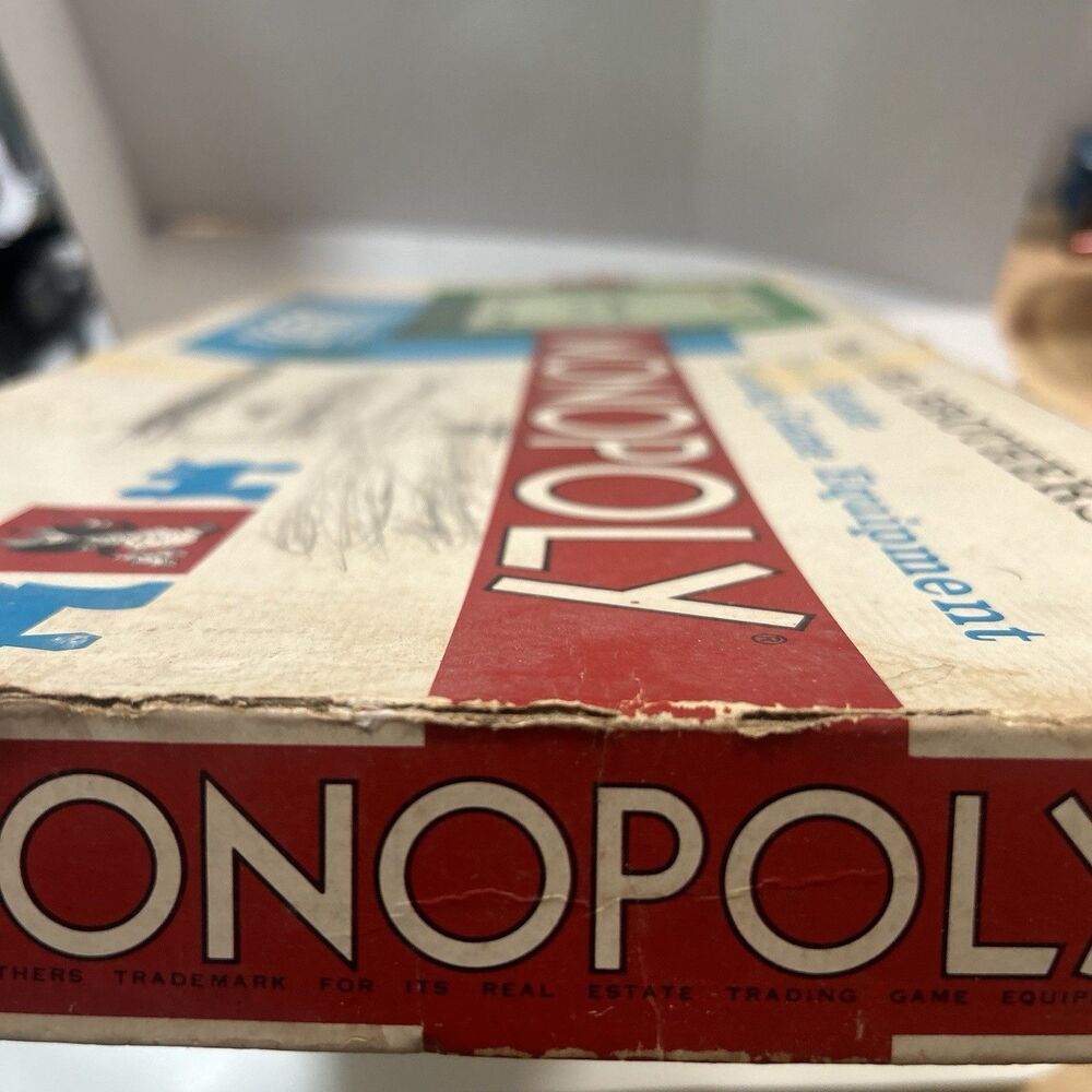 Vintage 1961 MONOPOLY Board Game Parker Brothers with Metal Tokens - Picture 12 of 15